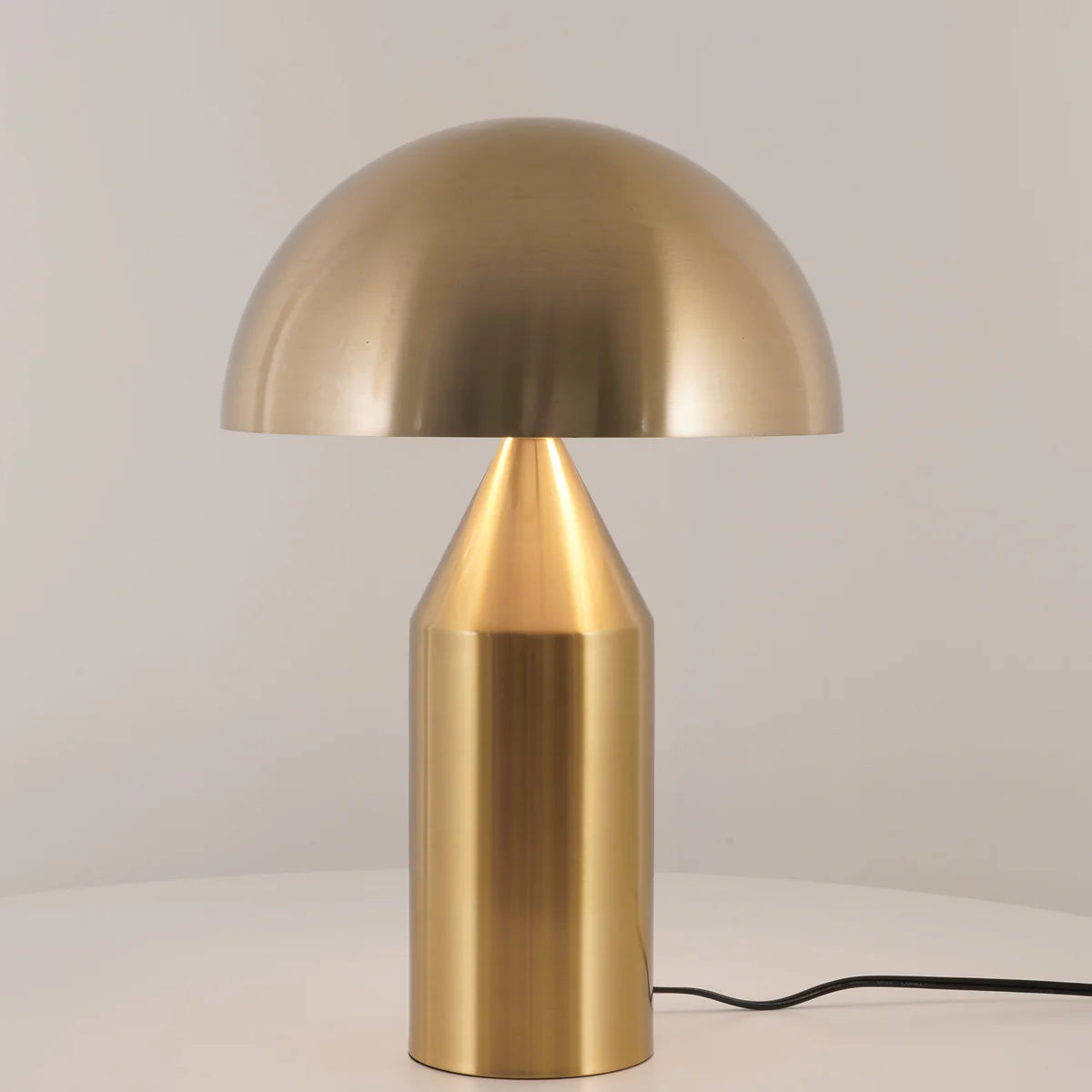 Aurelia | Lampe de Table Champignon Design en Laiton Brossé