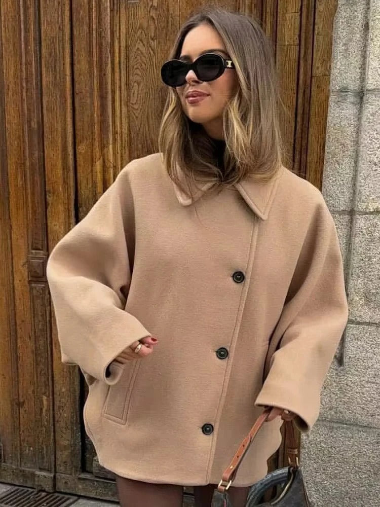 LOLA | Manteau en Laine au Design Minimaliste et Élégant